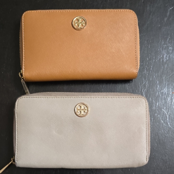Tory Burch Brown and Cream Wallet Duo - Picture 1 of 8